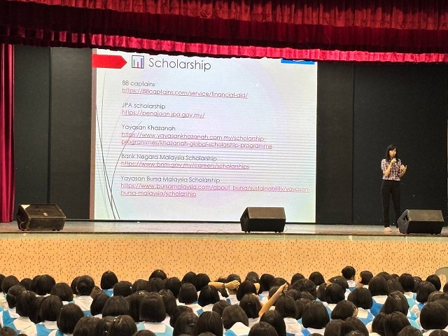 Penang Chinese Girls' High School Academic Seminar